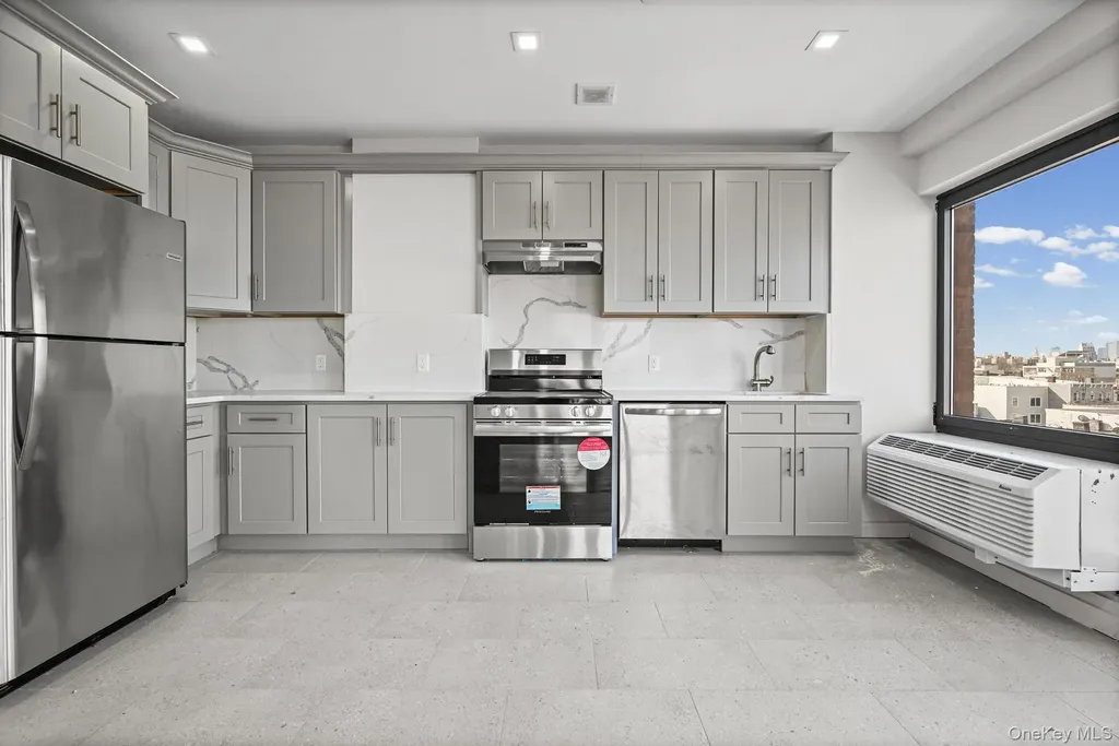 444 Graham Avenue Brooklyn NY 11211