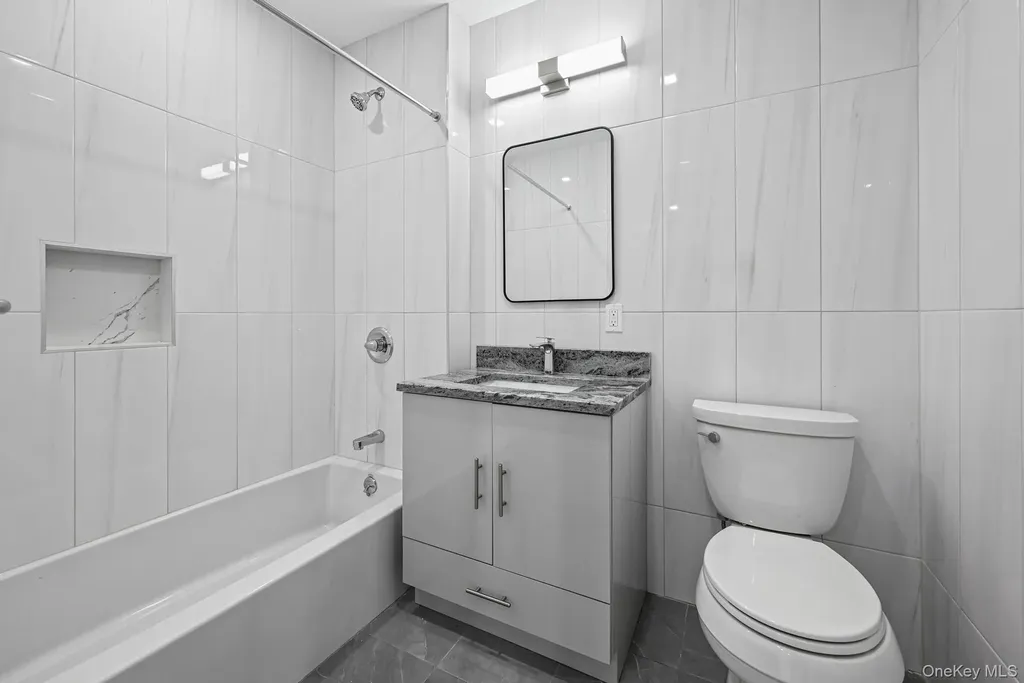 444 Graham Avenue Brooklyn NY 11211