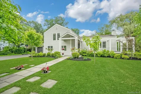 31 Pierce Drive Pleasantville NY 10570