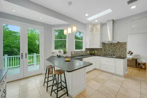 31 Pierce Drive Pleasantville NY 10570
