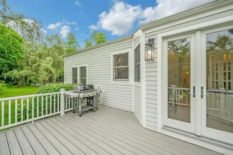 31 Pierce Drive Pleasantville NY 10570