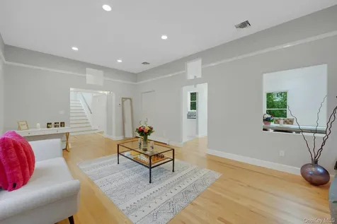 31 Pierce Drive Pleasantville NY 10570