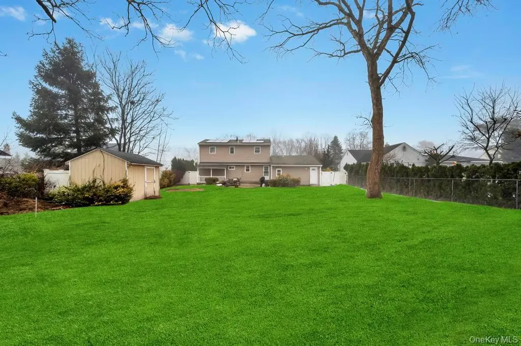 159 Dawn Drive Centereach NY 11720