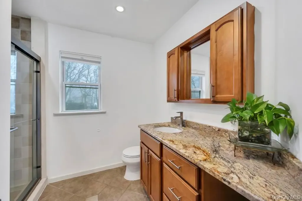 159 Dawn Drive Centereach NY 11720