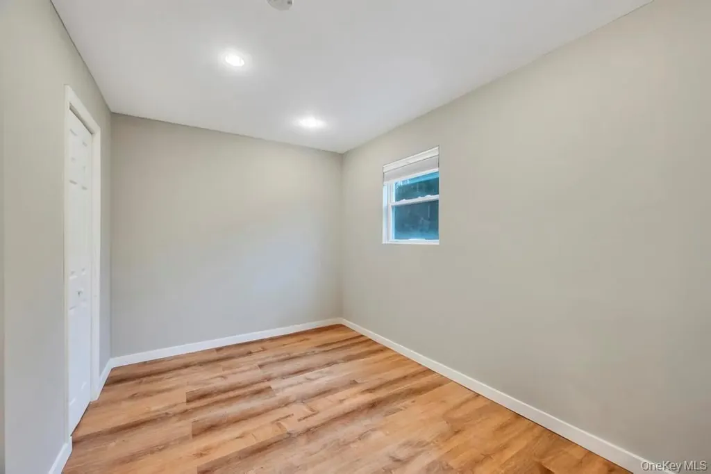 159 Dawn Drive Centereach NY 11720