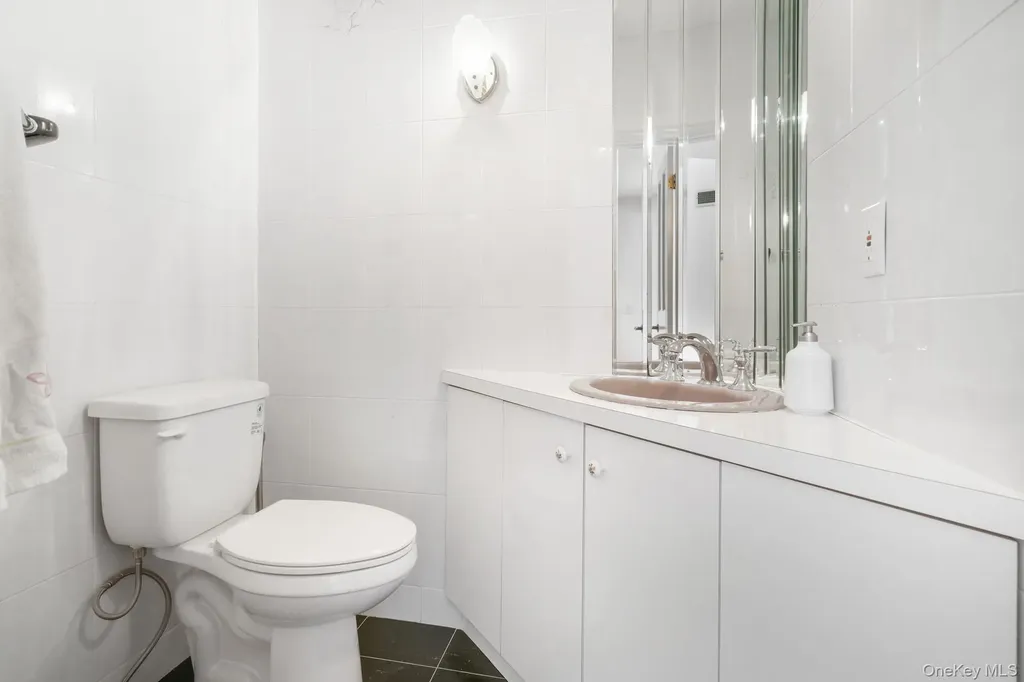 47 Westchester View Lane White Plains NY 10607