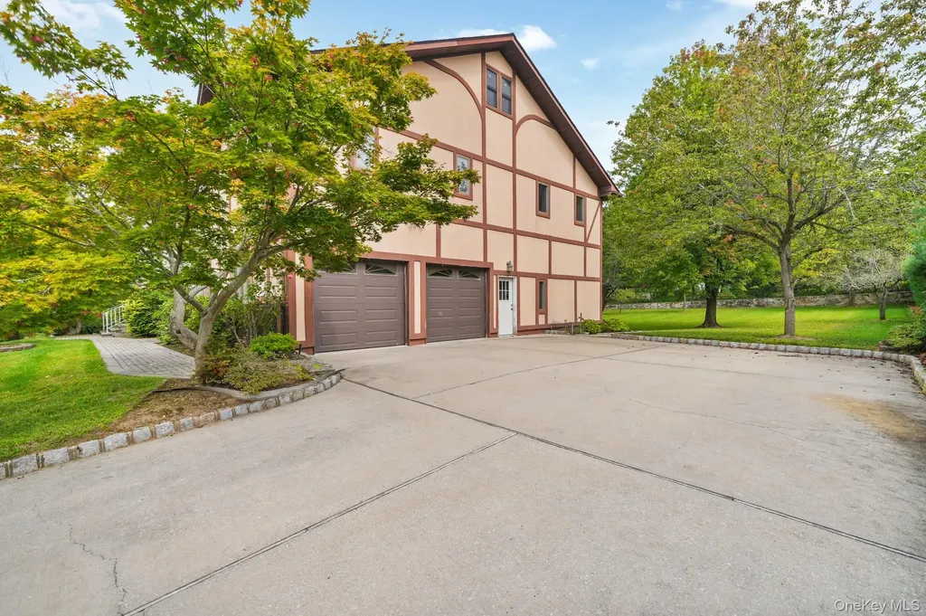 47 Westchester View Lane White Plains NY 10607