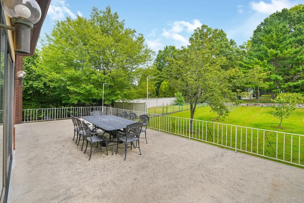 47 Westchester View Lane White Plains NY 10607