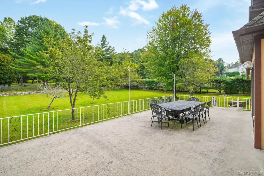 47 Westchester View Lane White Plains NY 10607