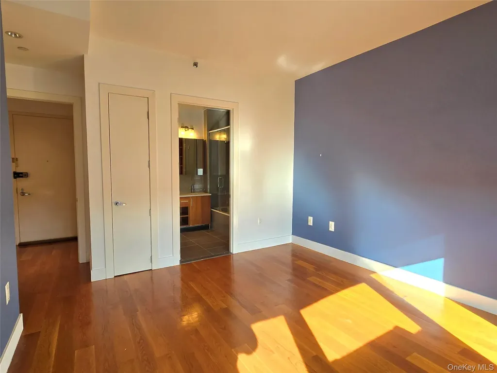 140-21 32nd Avenue Flushing NY 11354