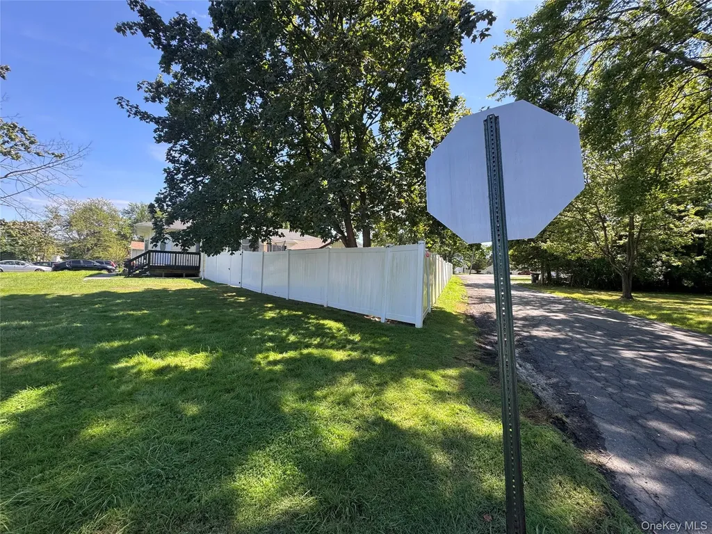 83 Lake Region Boulevard Monroe NY 10950