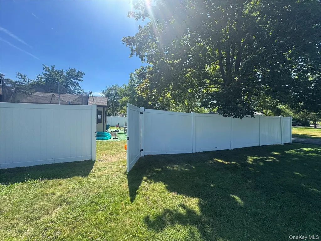 83 Lake Region Boulevard Monroe NY 10950