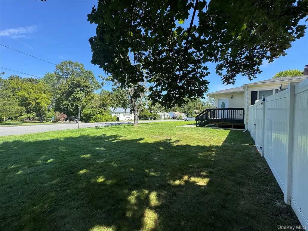 83 Lake Region Boulevard Monroe NY 10950