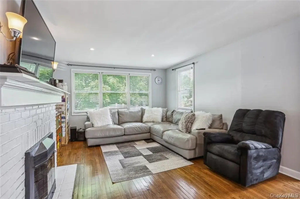83 Lake Region Boulevard Monroe NY 10950