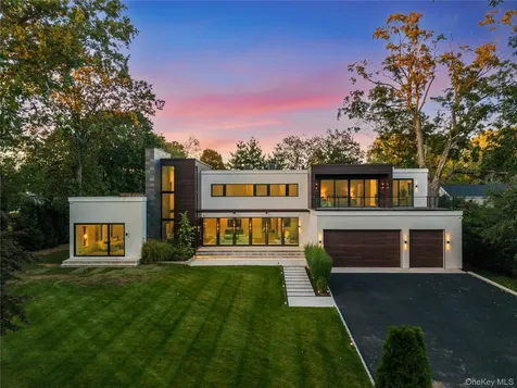 800 Rushmore Avenue Mamaroneck NY 10543