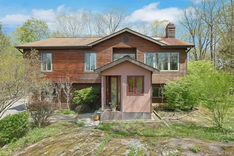 136 Furnace Woods Road Cortlandt Manor NY 10567