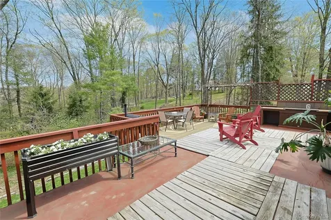 136 Furnace Woods Road Cortlandt Manor NY 10567