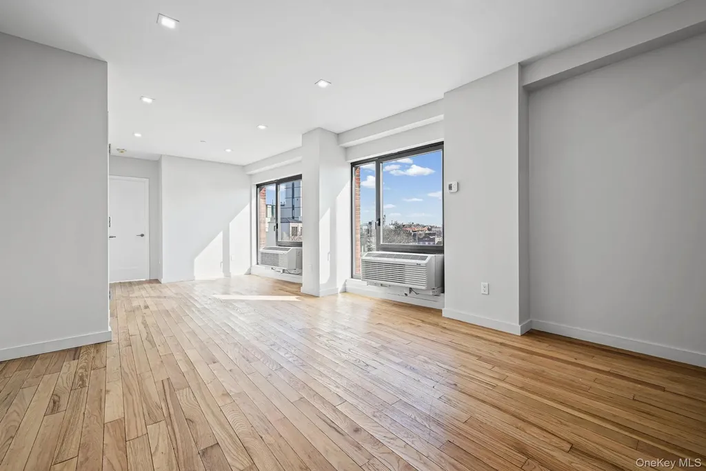 444 Graham Avenue Brooklyn NY 11211