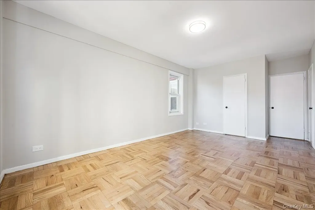 110-45 Queens Forest Hills NY 11375