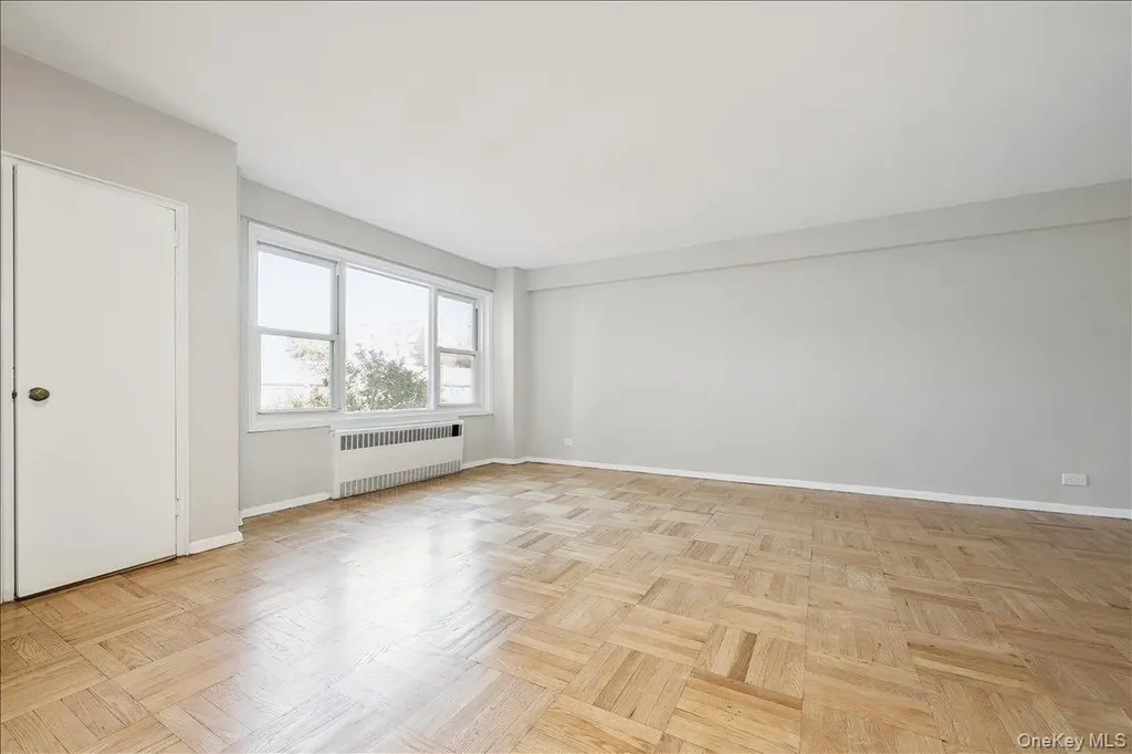 110-45 Queens Forest Hills NY 11375