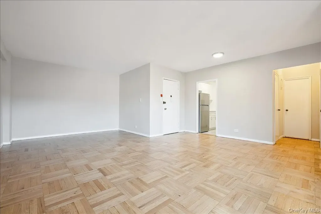 110-45 Queens Forest Hills NY 11375