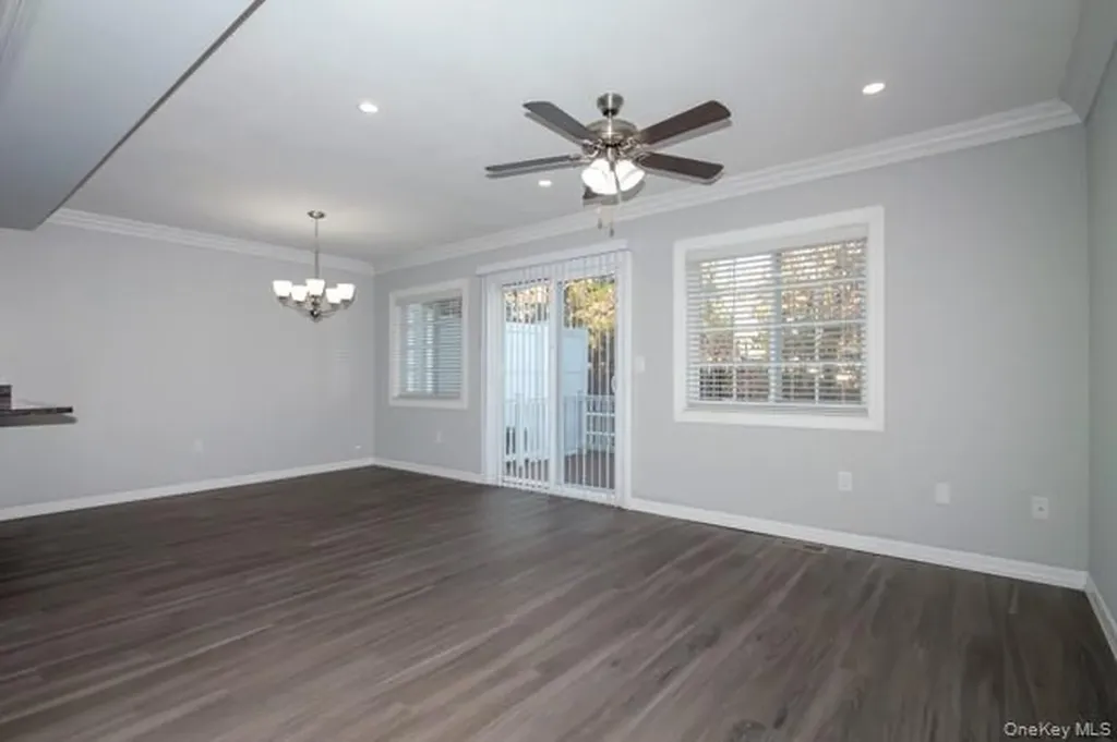 47 Stevens Place Coram NY 11727