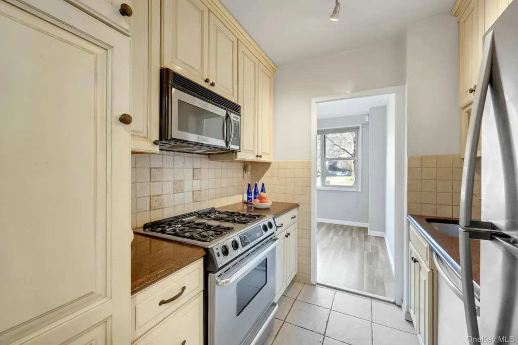 240 Garth Road Scarsdale NY 10583