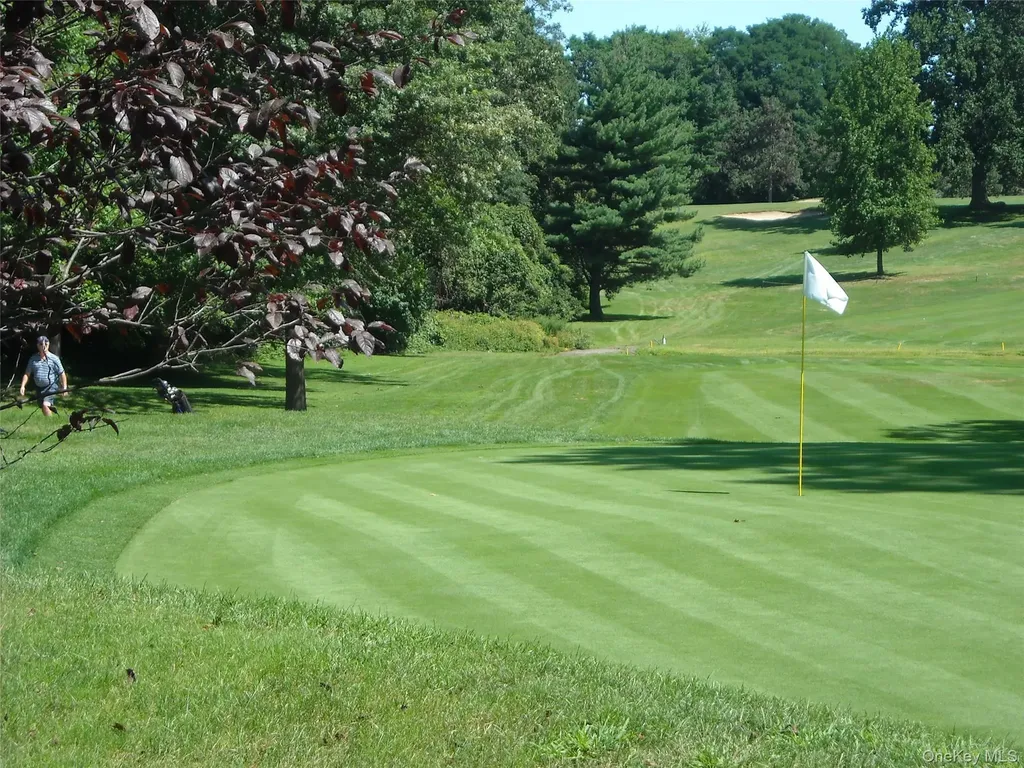 240 Garth Road Scarsdale NY 10583