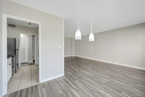 240 Garth Road Scarsdale NY 10583