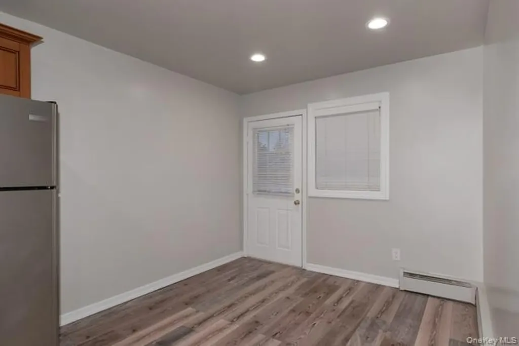 25 Westgate Drive Bohemia NY 11716