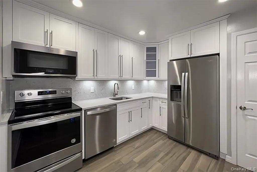 30 Westgate Drive Bohemia NY 11716