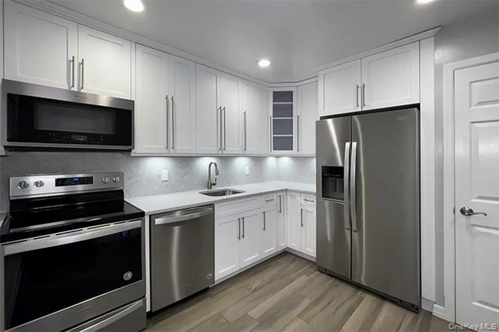 30 Westgate Drive Bohemia NY 11716