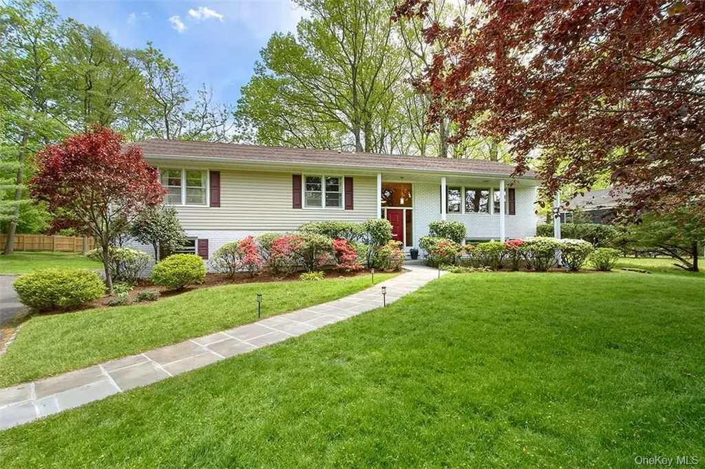 21 Douglas Circle Rye NY 10580
