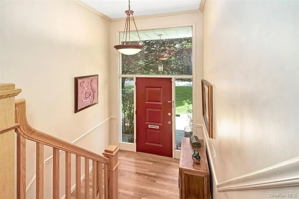 21 Douglas Circle Rye NY 10580
