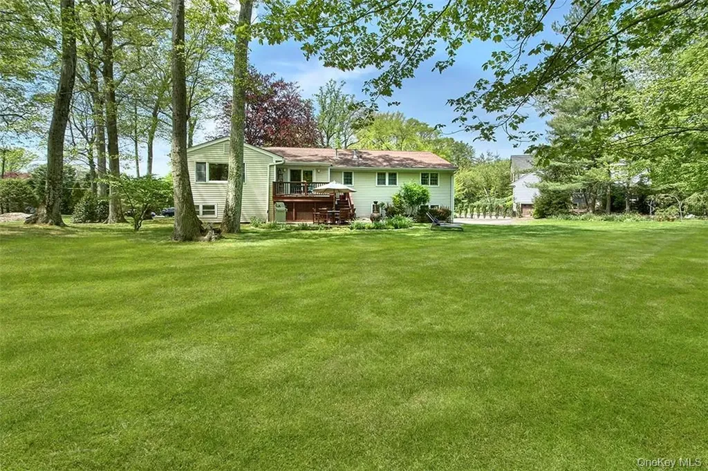 21 Douglas Circle Rye NY 10580