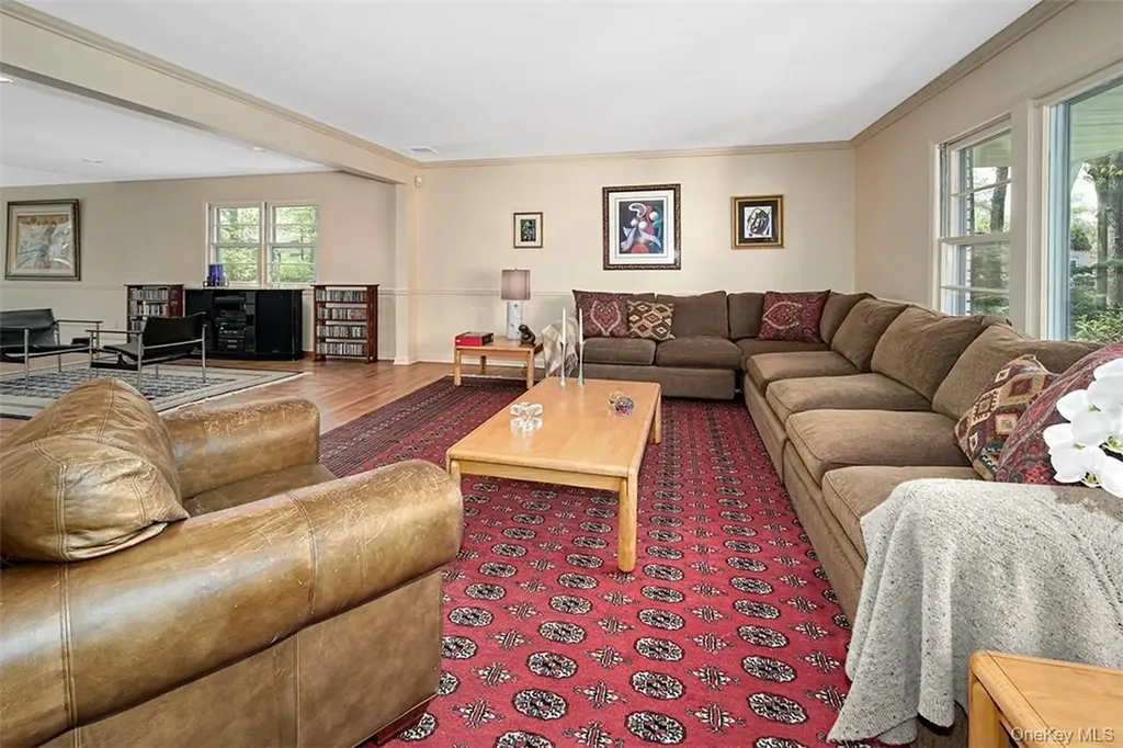 21 Douglas Circle Rye NY 10580