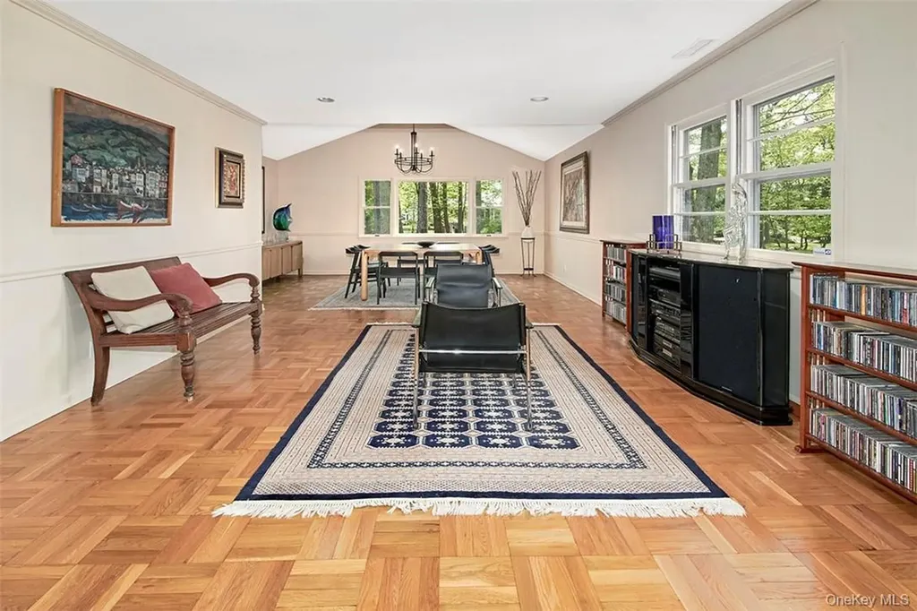 21 Douglas Circle Rye NY 10580