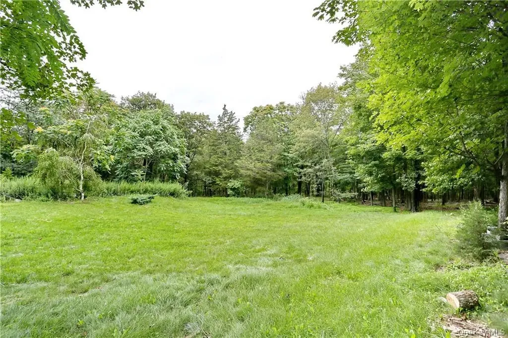 80 Old Quaker Hill Road Monroe NY 10950