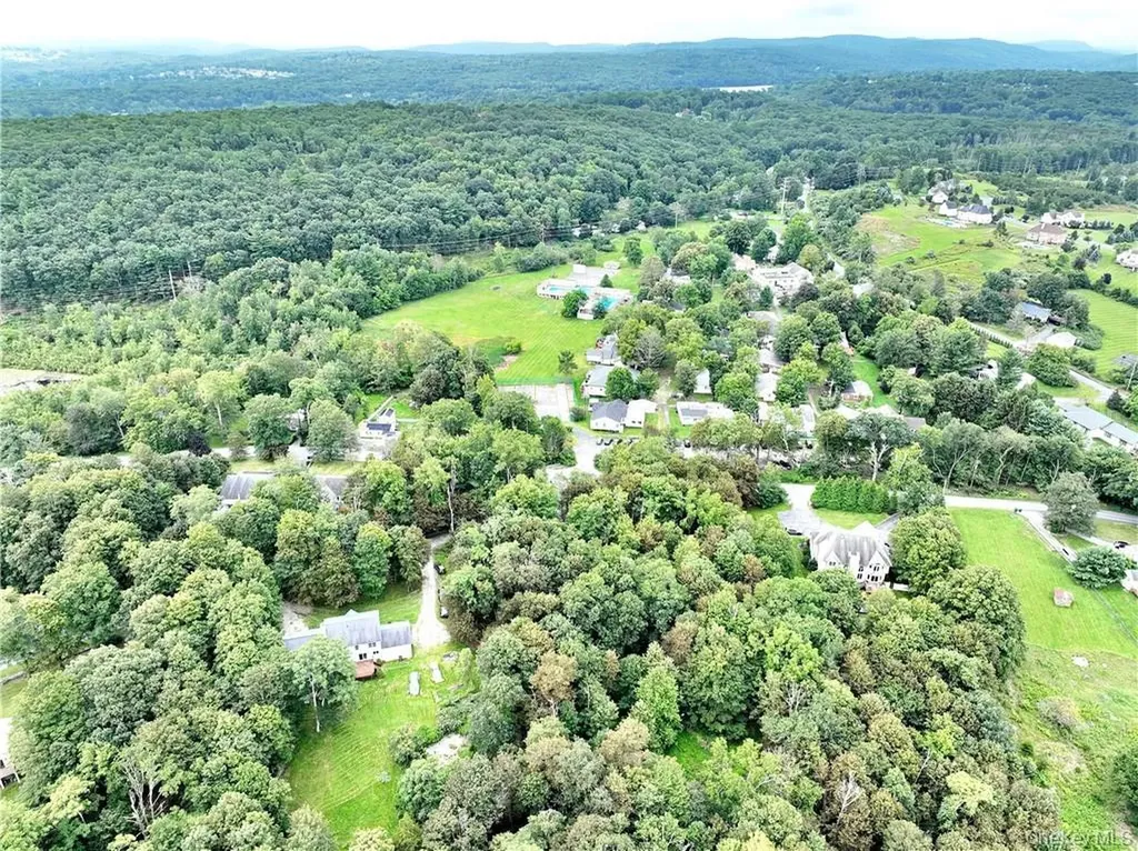 80 Old Quaker Hill Road Monroe NY 10950