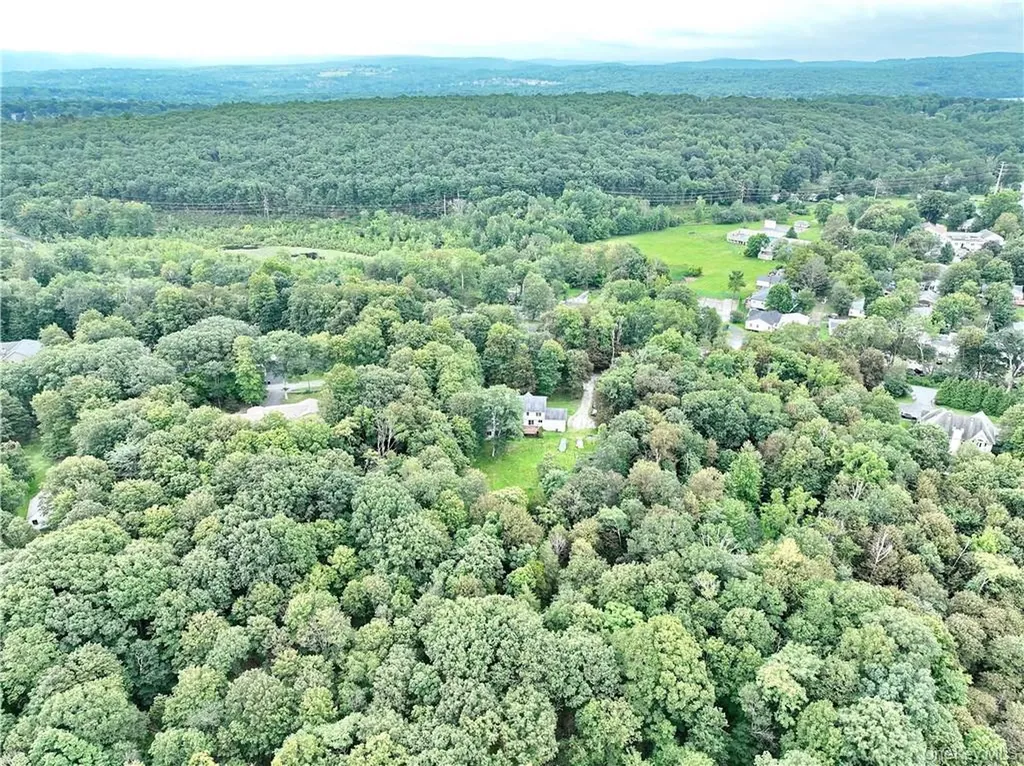 80 Old Quaker Hill Road Monroe NY 10950