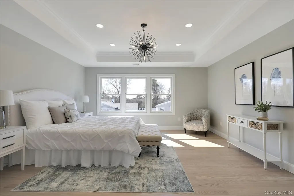 27 Belmont Circle Syosset NY 11791