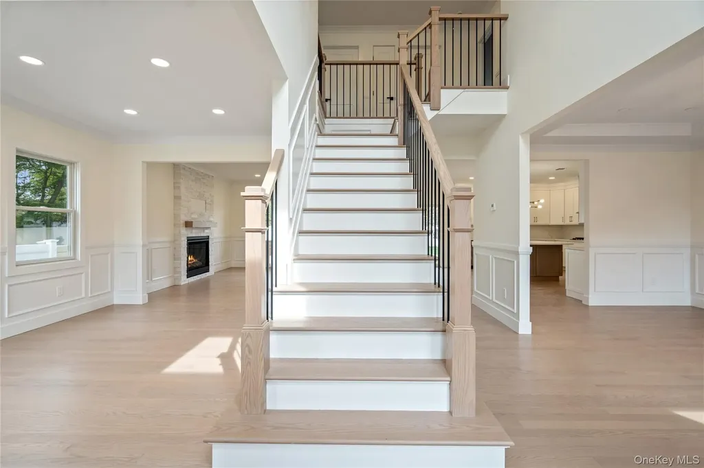 27 Belmont Circle Syosset NY 11791