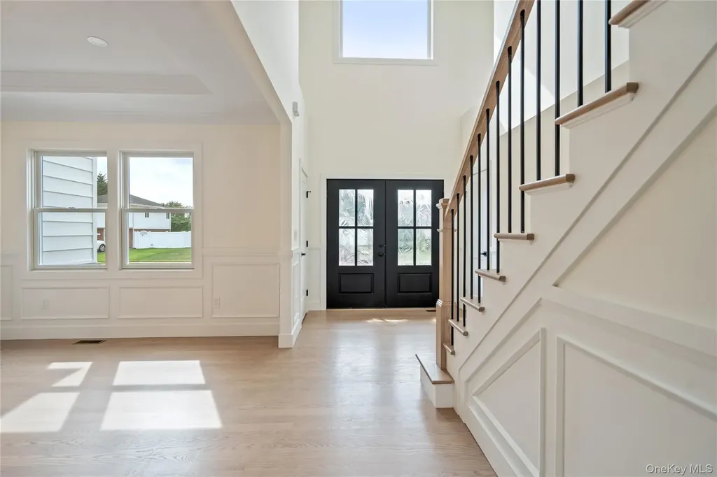 27 Belmont Circle Syosset NY 11791