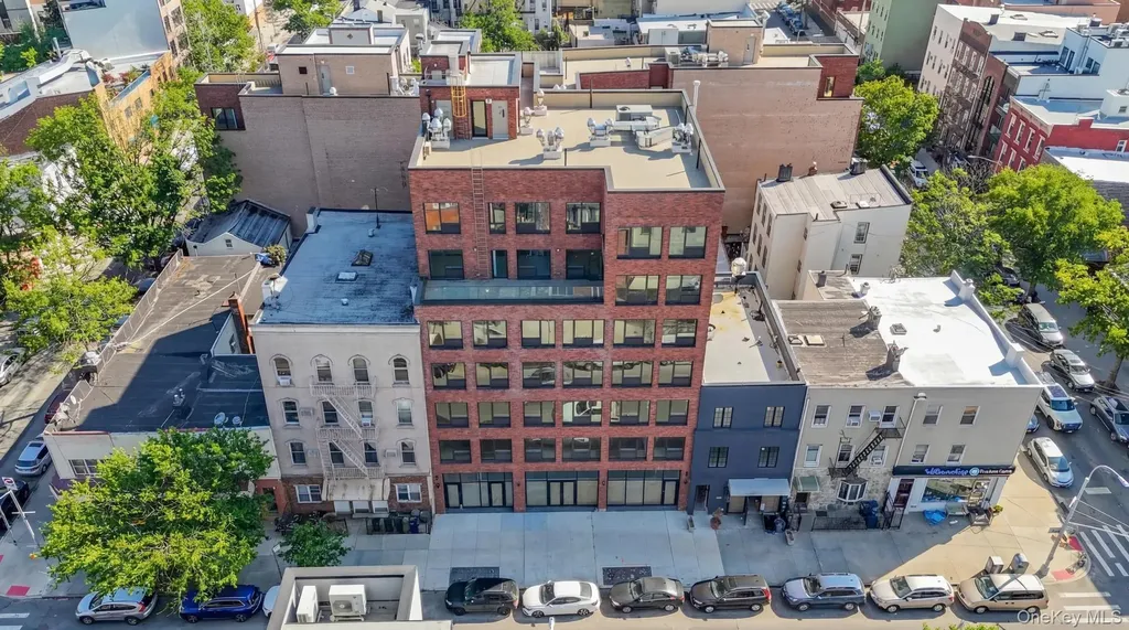 444 Graham Avenue Brooklyn NY 11211