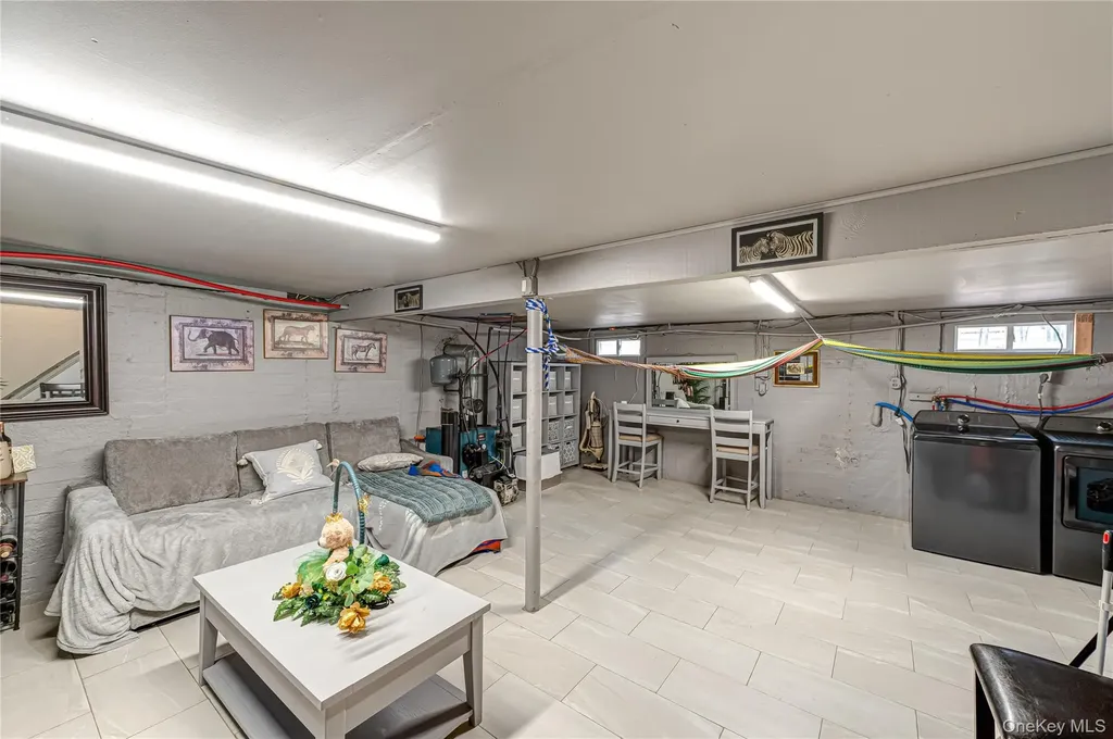 10 Sinclair Drive Greenlawn NY 11740