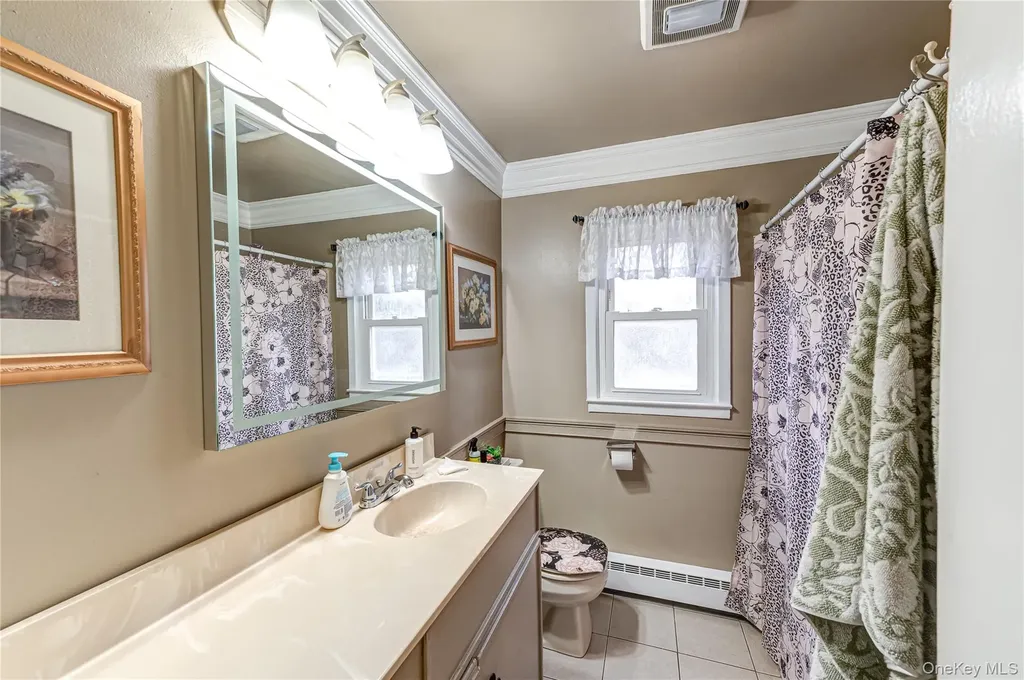 10 Sinclair Drive Greenlawn NY 11740