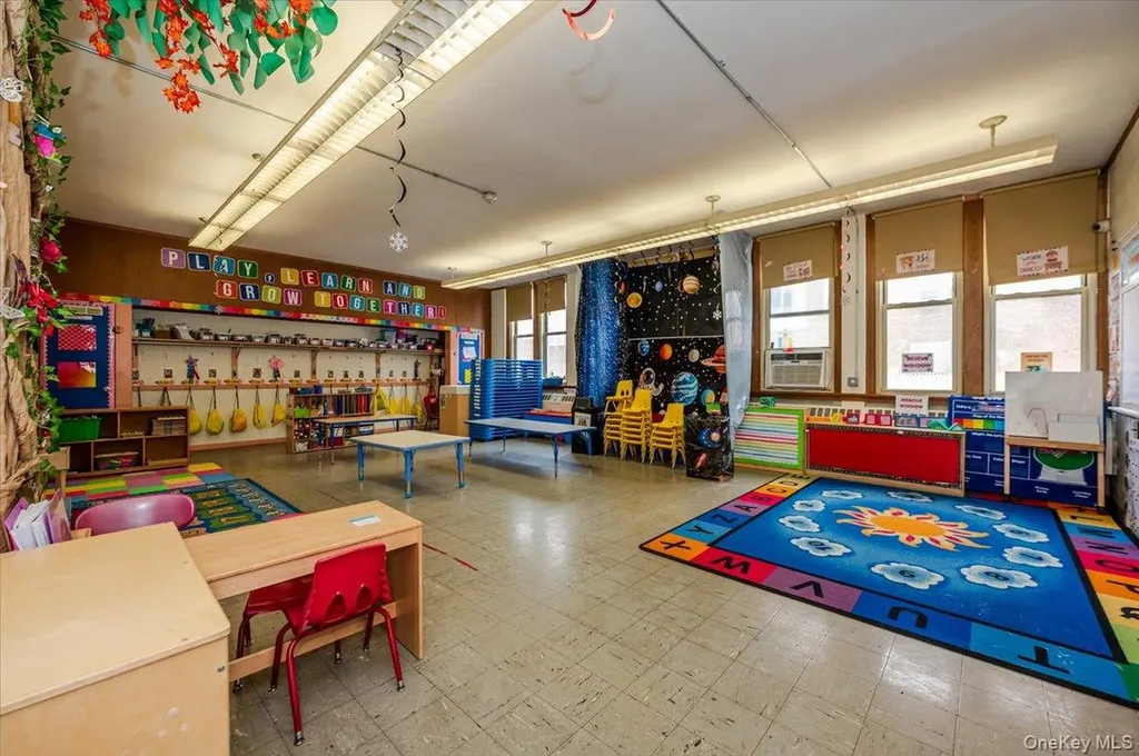 1346 Broadway Hewlett NY 11557