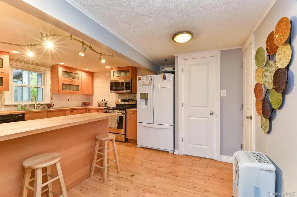 14 Seabird Avenue Spring Valley NY 10977