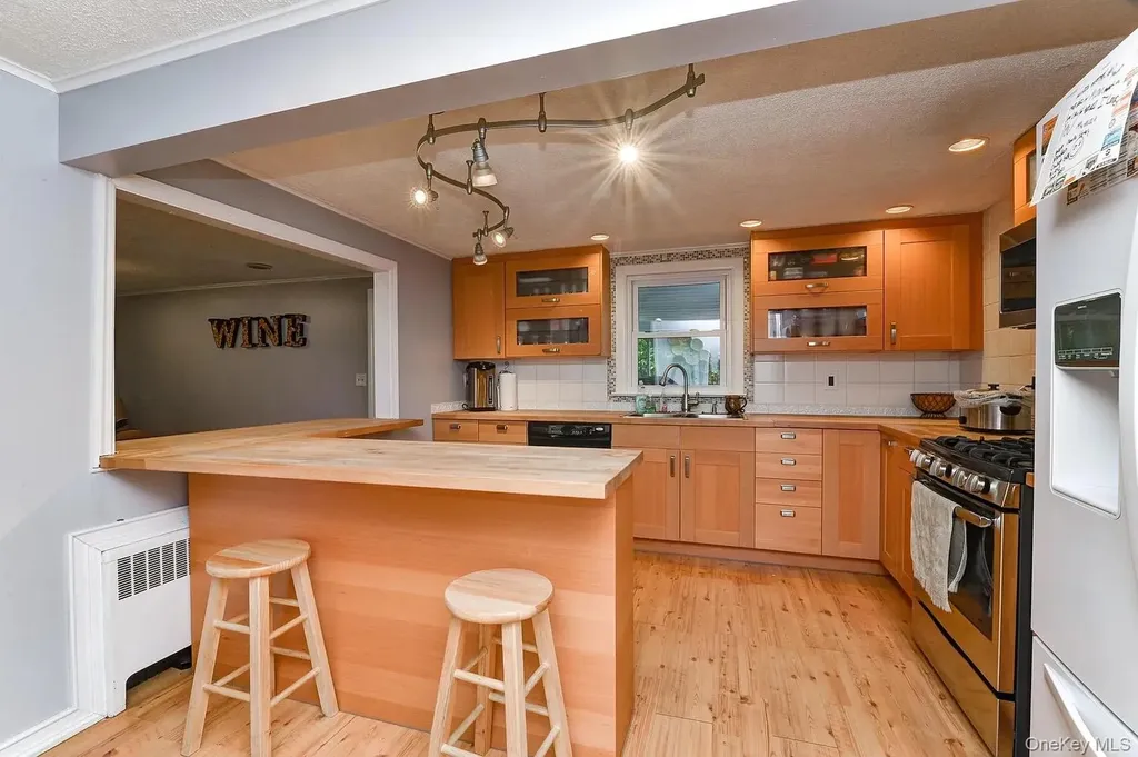 14 Seabird Avenue Spring Valley NY 10977