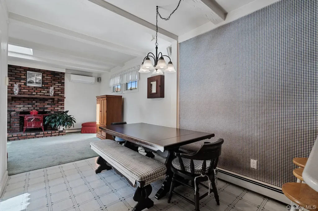 29 Summit Avenue Lynbrook NY 11563